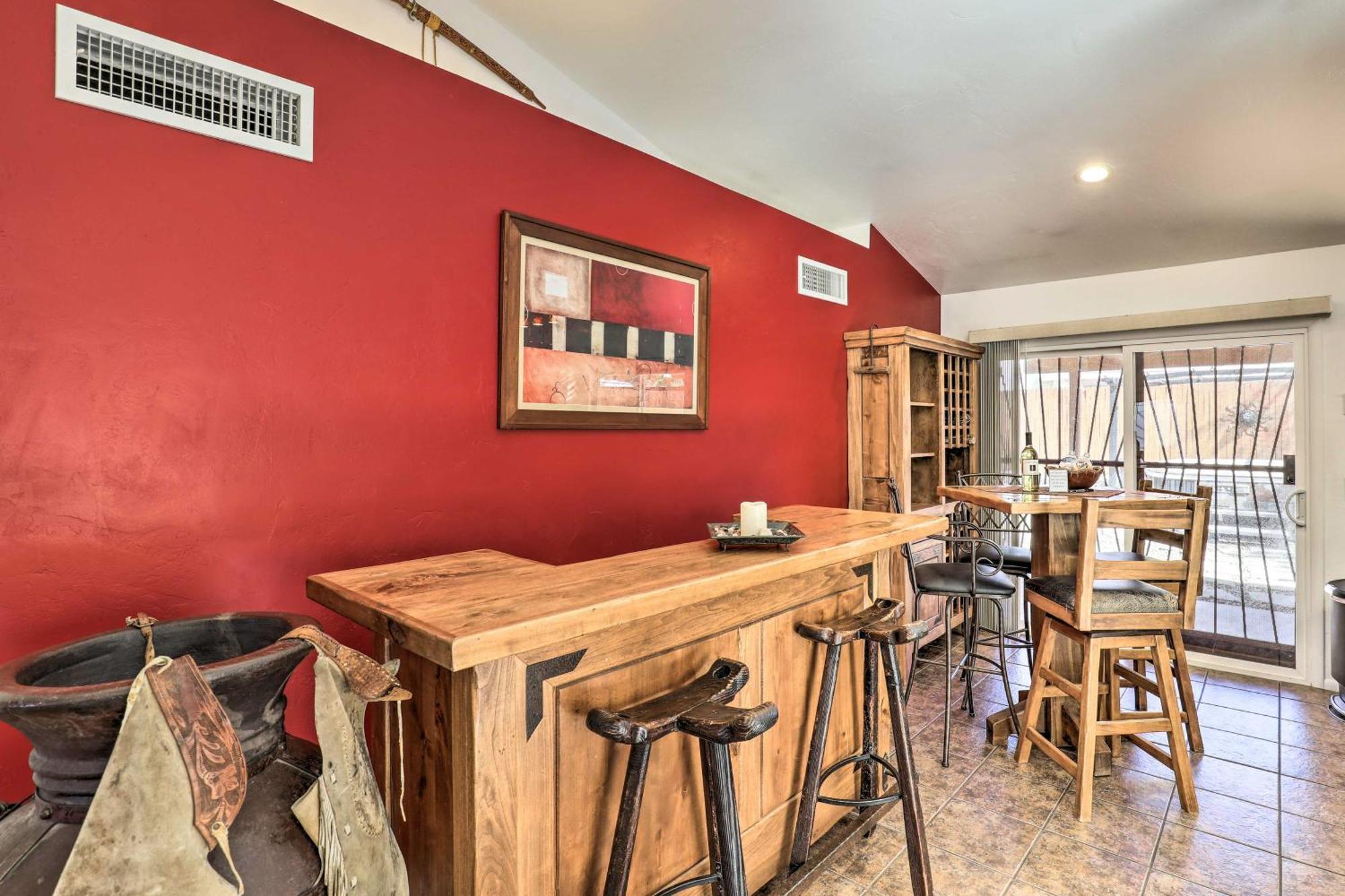 Вілла East Tucson House With Private Backyard And Fire Pit Екстер'єр фото