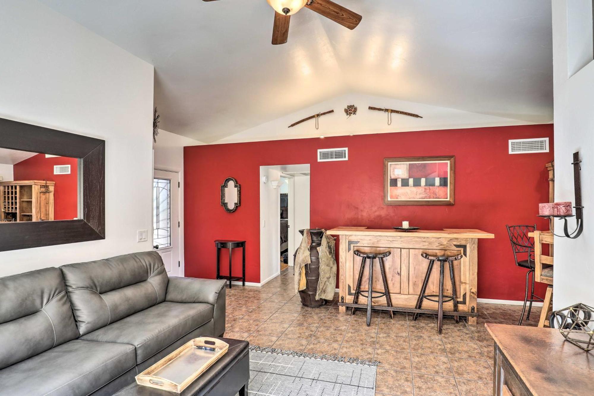 Вілла East Tucson House With Private Backyard And Fire Pit Екстер'єр фото