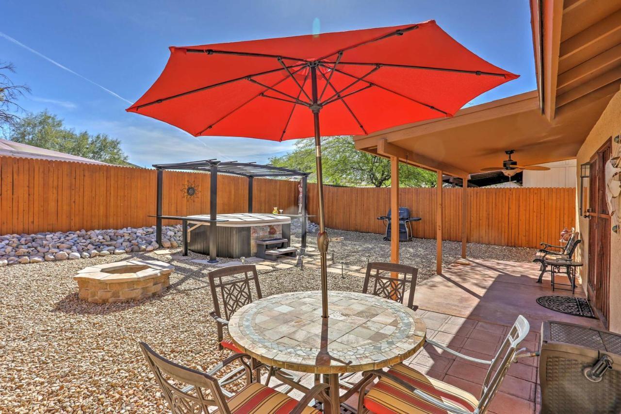 Вілла East Tucson House With Private Backyard And Fire Pit Екстер'єр фото